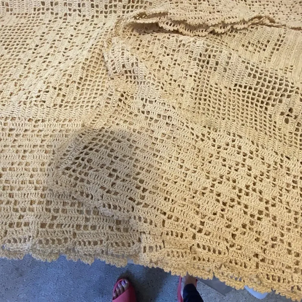 VTG 80s HandCrocheted Lace Tablecloth Beige Handmade Butterfly CottageHome 61x58